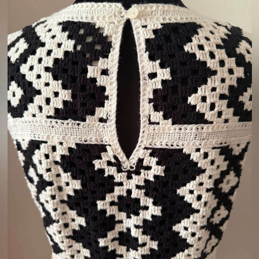 EUC LOFT Beach Crochet Swimsuit Coverup Size M - Picture 5 of 7